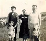 Mick ‘The Feather’ McCrink Dromintee c.1940 with Campbell family.